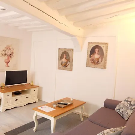 L Hibiscus 2 Apartament *